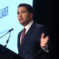website simon bridges